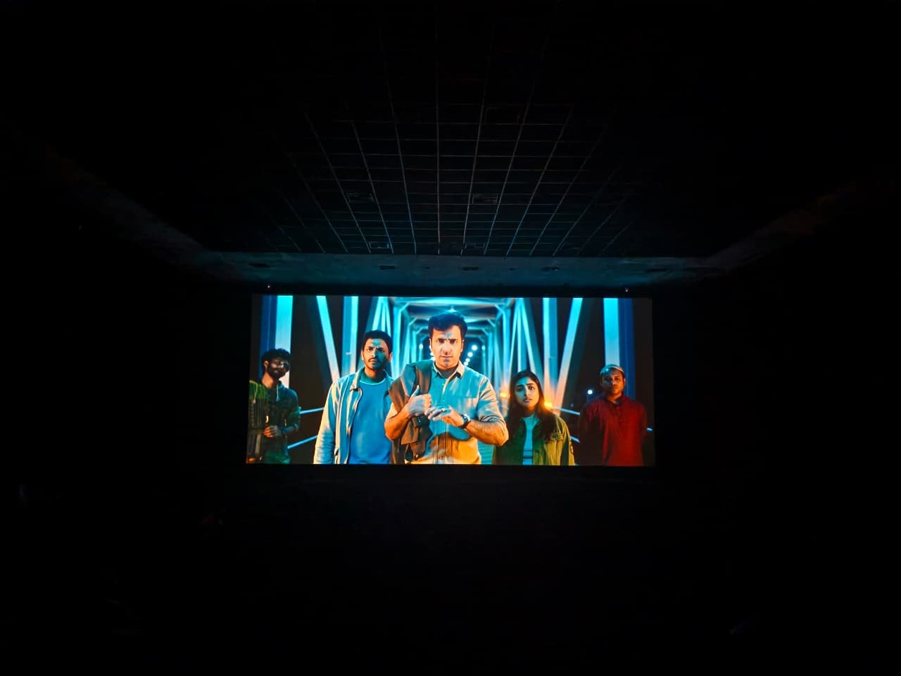 Movie Day Out (Saptadingar Guptodhon)